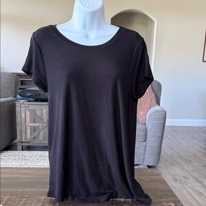 Zenana Outfitters Classic Black Short Sleeve Tee